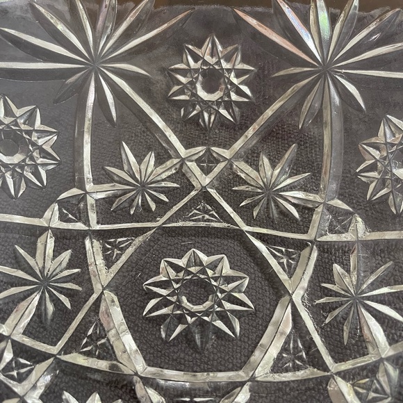 Anchor Hocking Star Of David Large Salad/Serving Bowl. 10.5”W x 3.75”H. - Picture 6 of 6